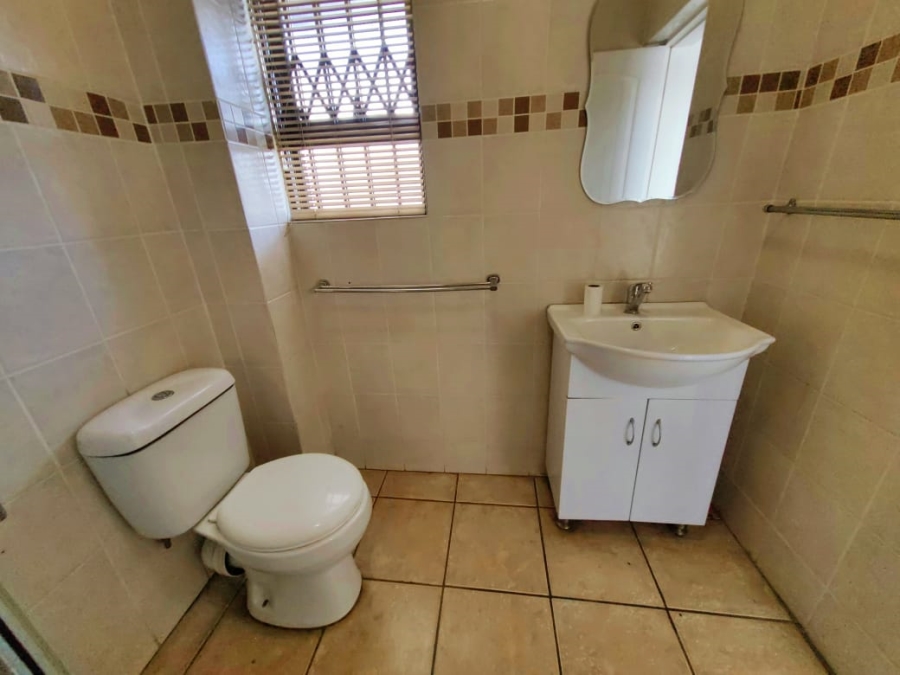 2 Bedroom Property for Sale in Bult West North West